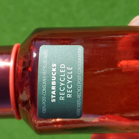 NWT 2022 Starbucks Valentines red gradient water bottle - Picture 3 of 4